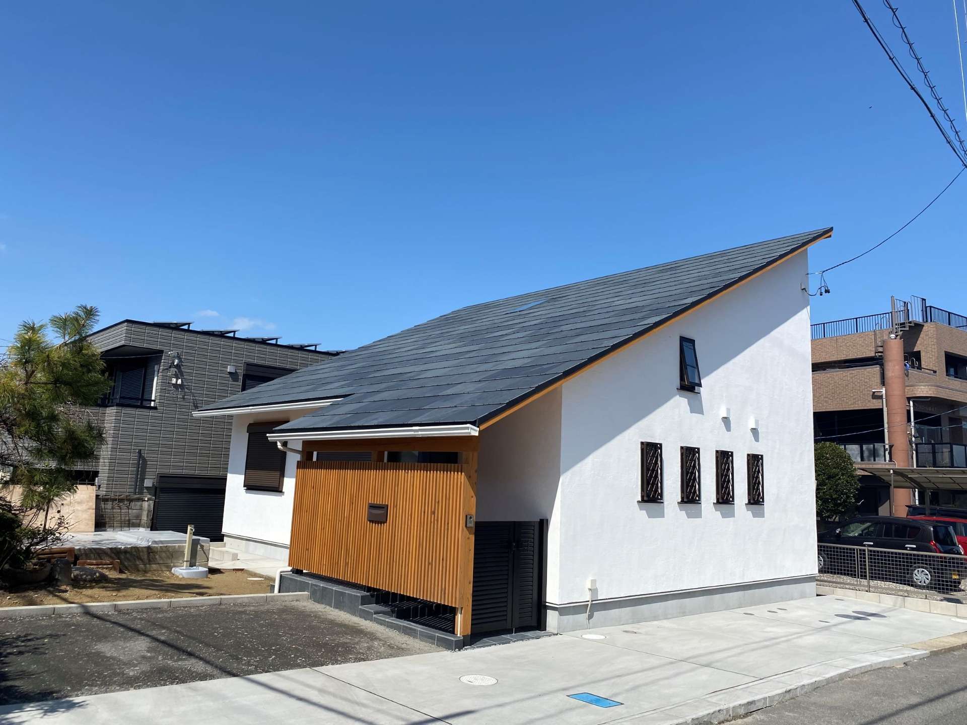 海の見える高台の平屋